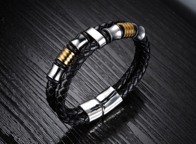 Magnetic buckle knitted hand chain