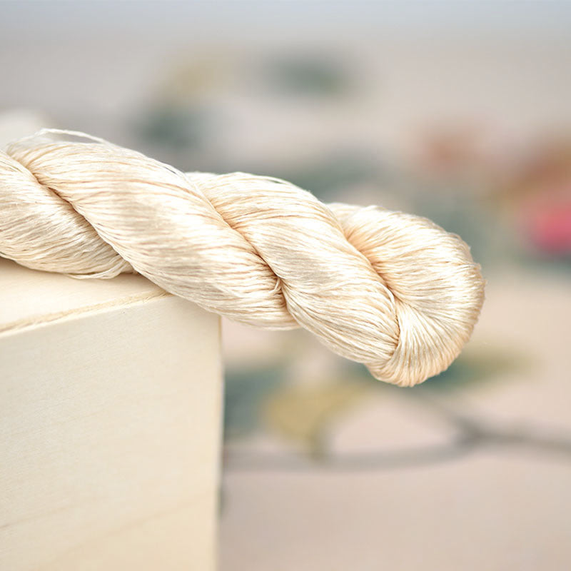Mulberry Silk Su Embroidery Thread - Velvet Wrapped