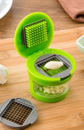 Multifunction Hand Garlic Crusher Chopper Kitchen Tool