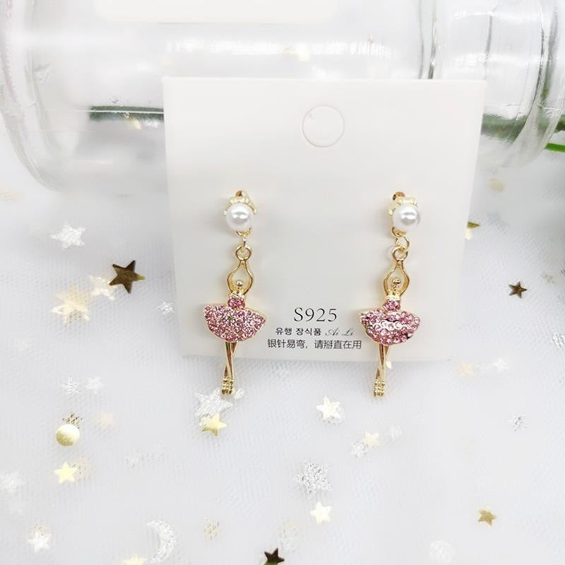 Golden Euro-Korean Pearl Bow Ear Team