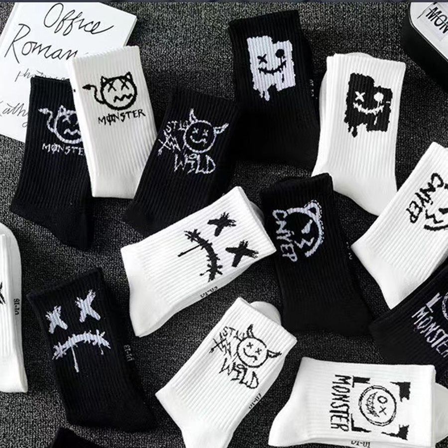 Mens Mid-calf Sports Black And White Socks