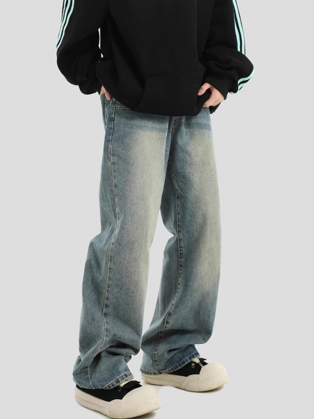 Worn Washed-out Blue Loose Straight Jeans