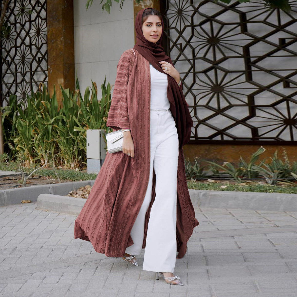 Women's Ethnic Style Retro Cardigan Top Fashionable Knitted Coat