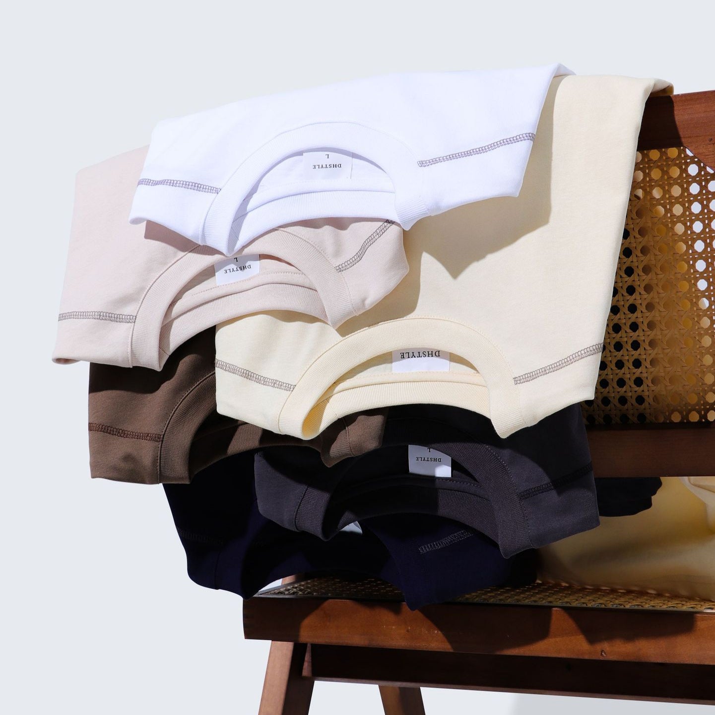 Retro Casual Contrast Color Line T-shirt