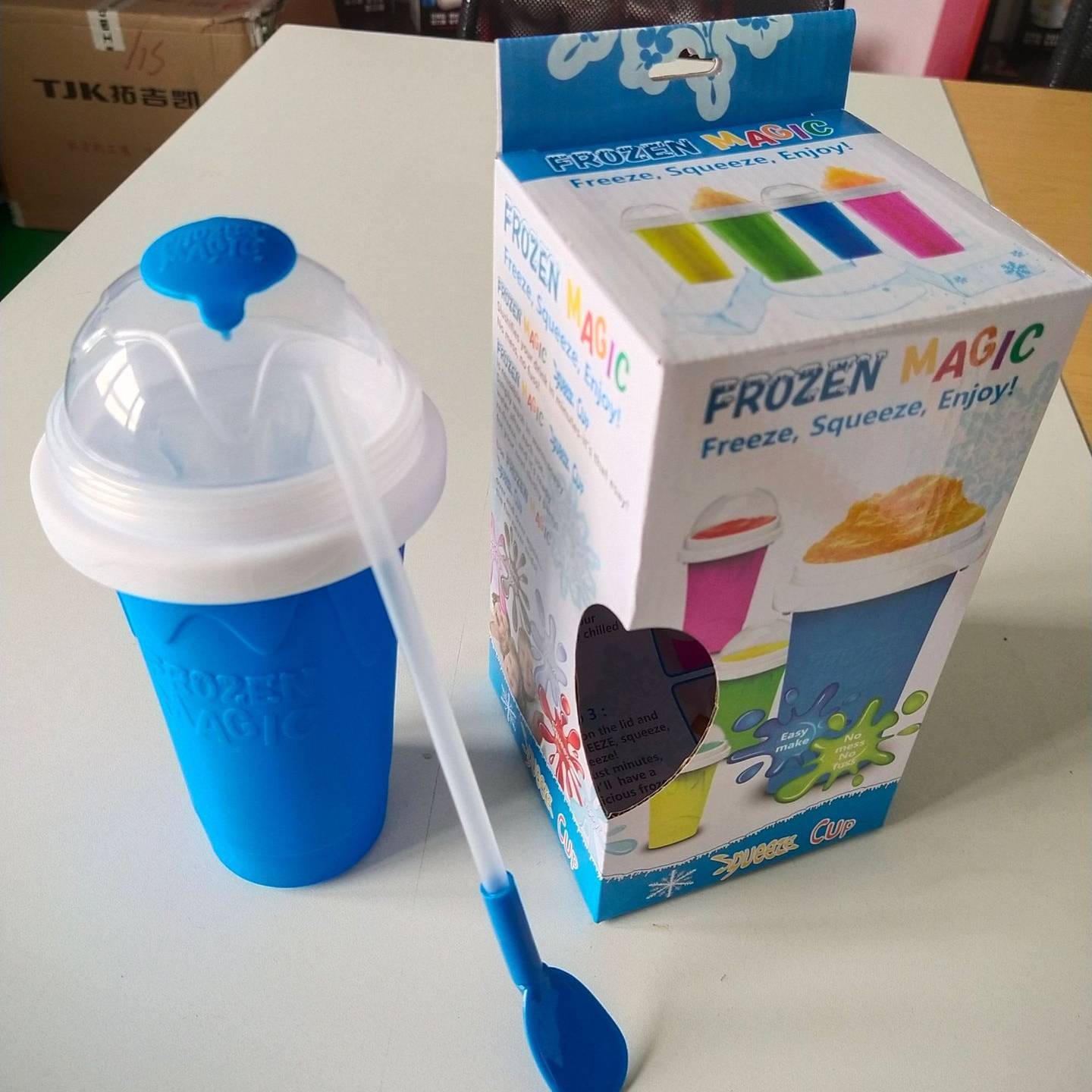 Slushy Cup with Fast Cooling and Mixing