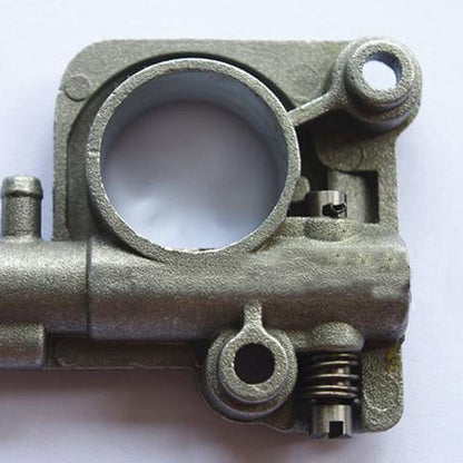 CS350 CS2600 CS2700 Chainsaw Oil Pump Parts