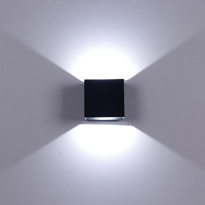 Nordic style wall light