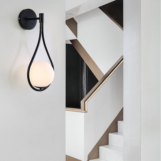 مصباح جداري LED بجانب السرير لغرفة النوم الإسكندنافية بتصميم ذهبي وشخصي لإضاءة المنزل