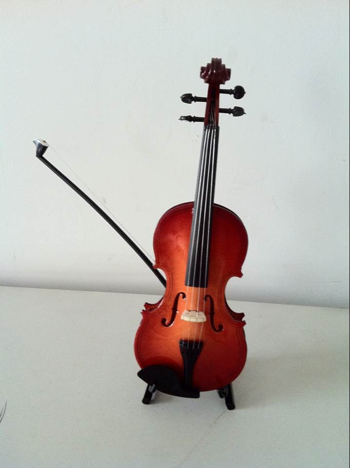 Miniature Violin Ornament - Studio Photo Prop