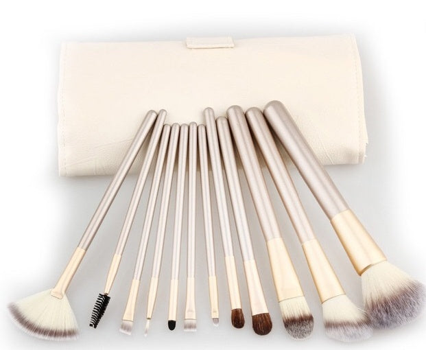 24-Piece Spot Detonating White Makeup Brush Set