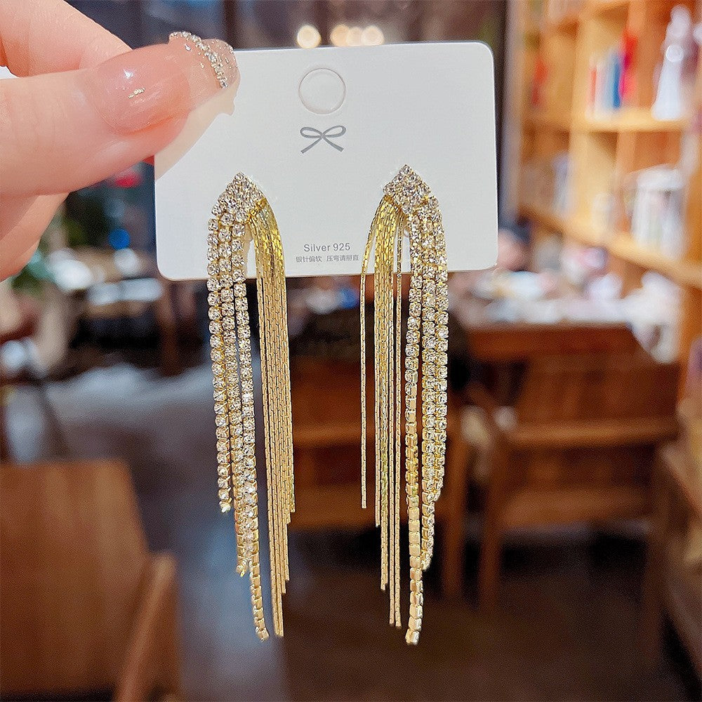 Light Luxury Pearl Earrings