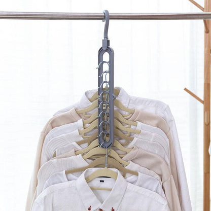 Plastic Clothes Hanger with Storage Hook