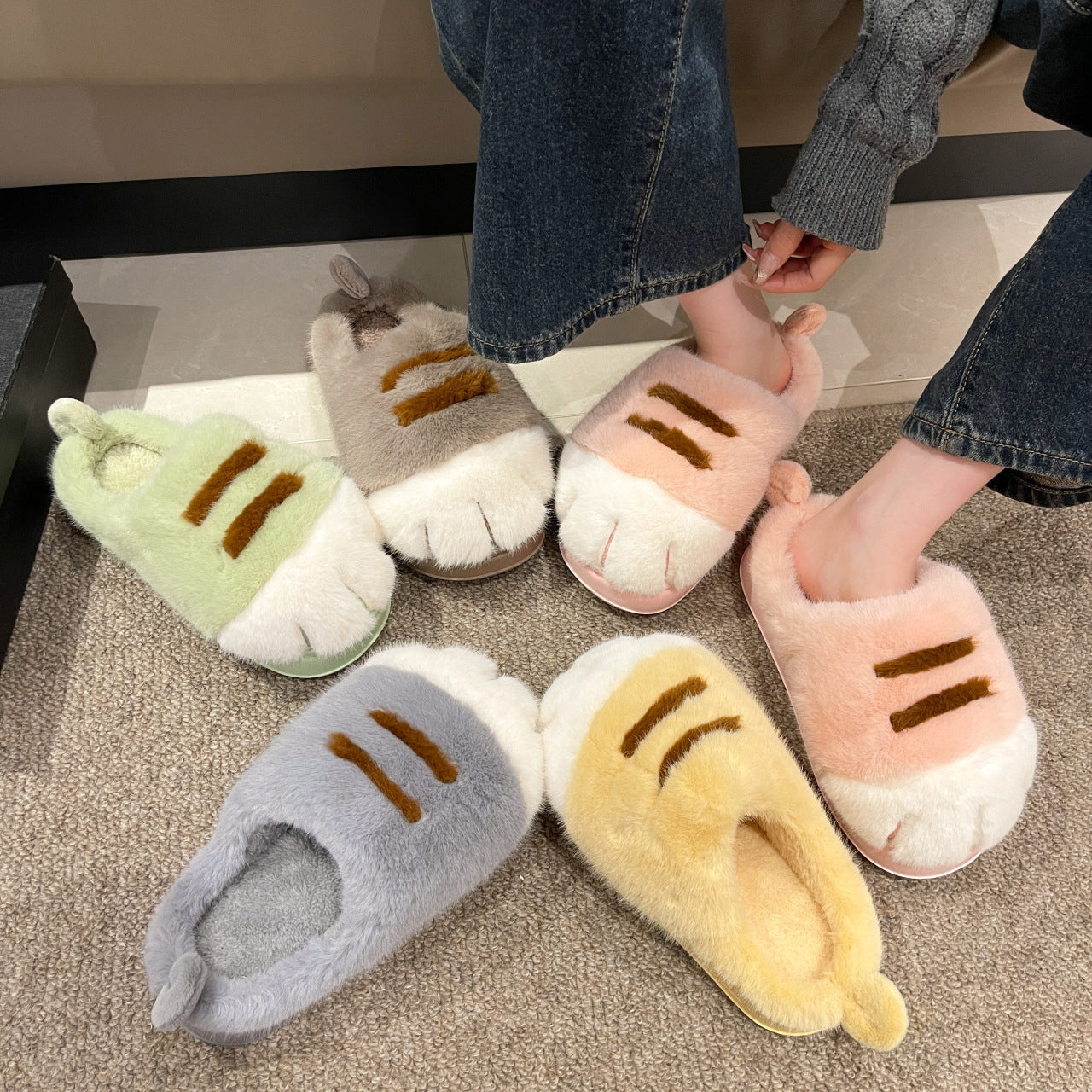 Women's Fleece Cartoon Toe Cover Fluffy Slippers