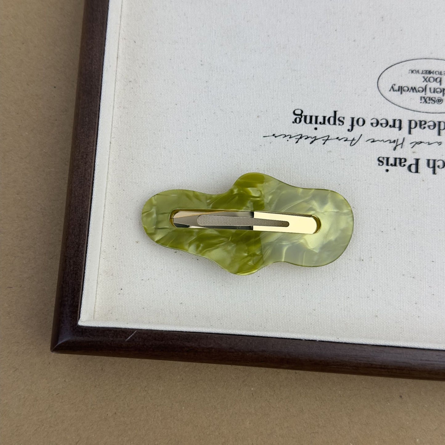 Irregular Hollow-out Clouds Acetate Hairpin