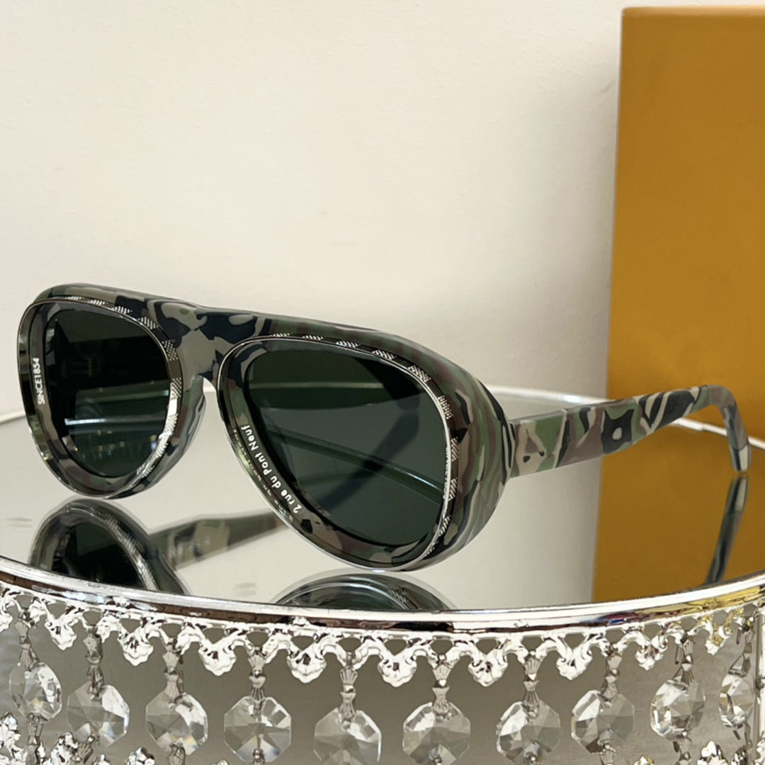 Toad-shaped Camouflage Sunglasses