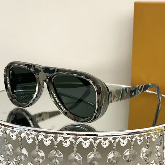 Toad-shaped Camouflage Sunglasses