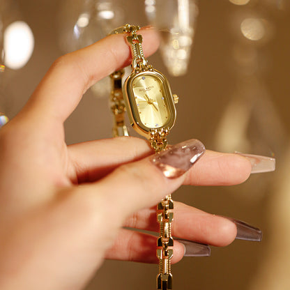 Retro Oval Small Golden Quartz Watch