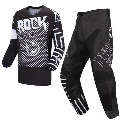 9673c90aa409a69bc4aaa2e0e1883303